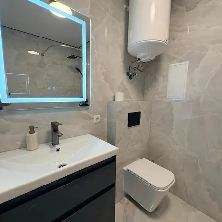 шевченка -стильна студія з панорамним видом Apartman